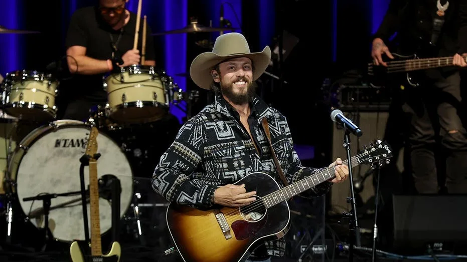 Chris Janson and Steven Curtis Chapman Champion Patriotism and Gratitude with "America the Beautiful"