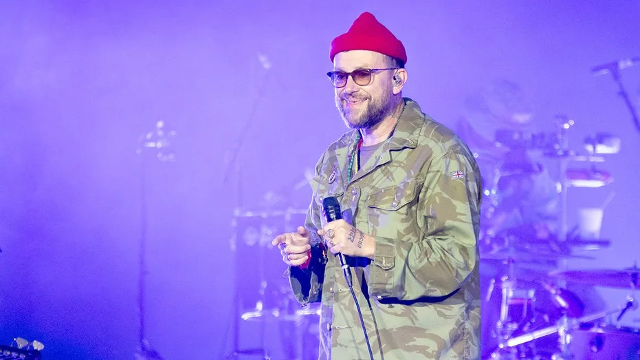 Gorillaz Frontman Damon Albarn Displays Palestinian Flag Onstage Amidst Broader Artist Controversy