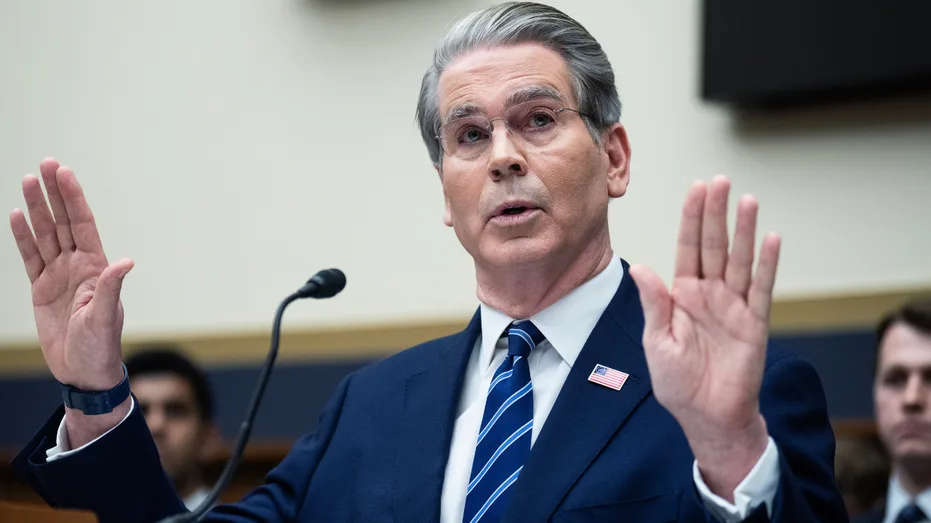 Bessent Reveals Extension of US-China Economic Détente, Discusses Iran Conflict Outcomes, and AI Safety