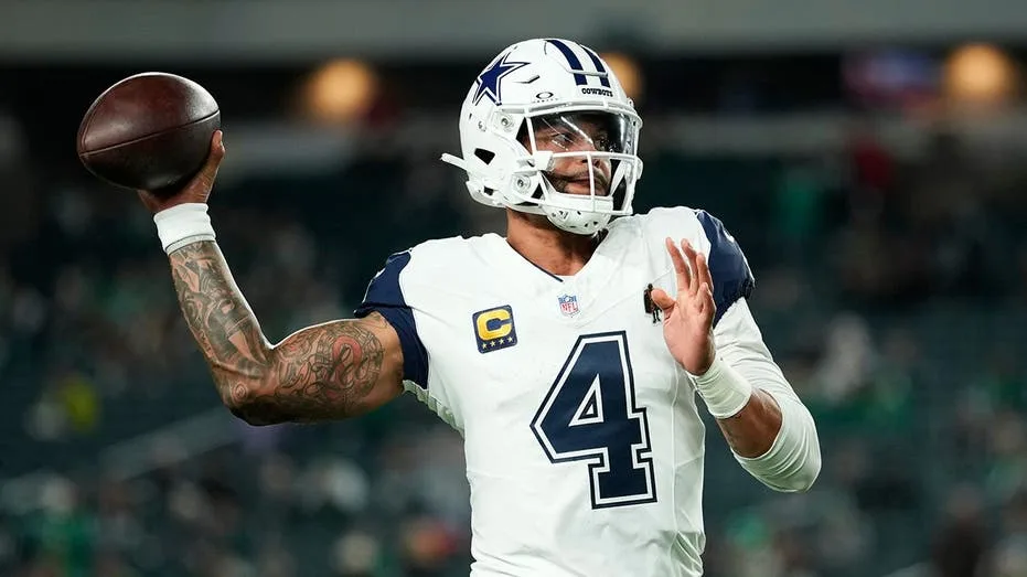 Dallas Cowboys Defeat Philadelphia Eagles 38-21 in Pivotal NFC East Showdown
